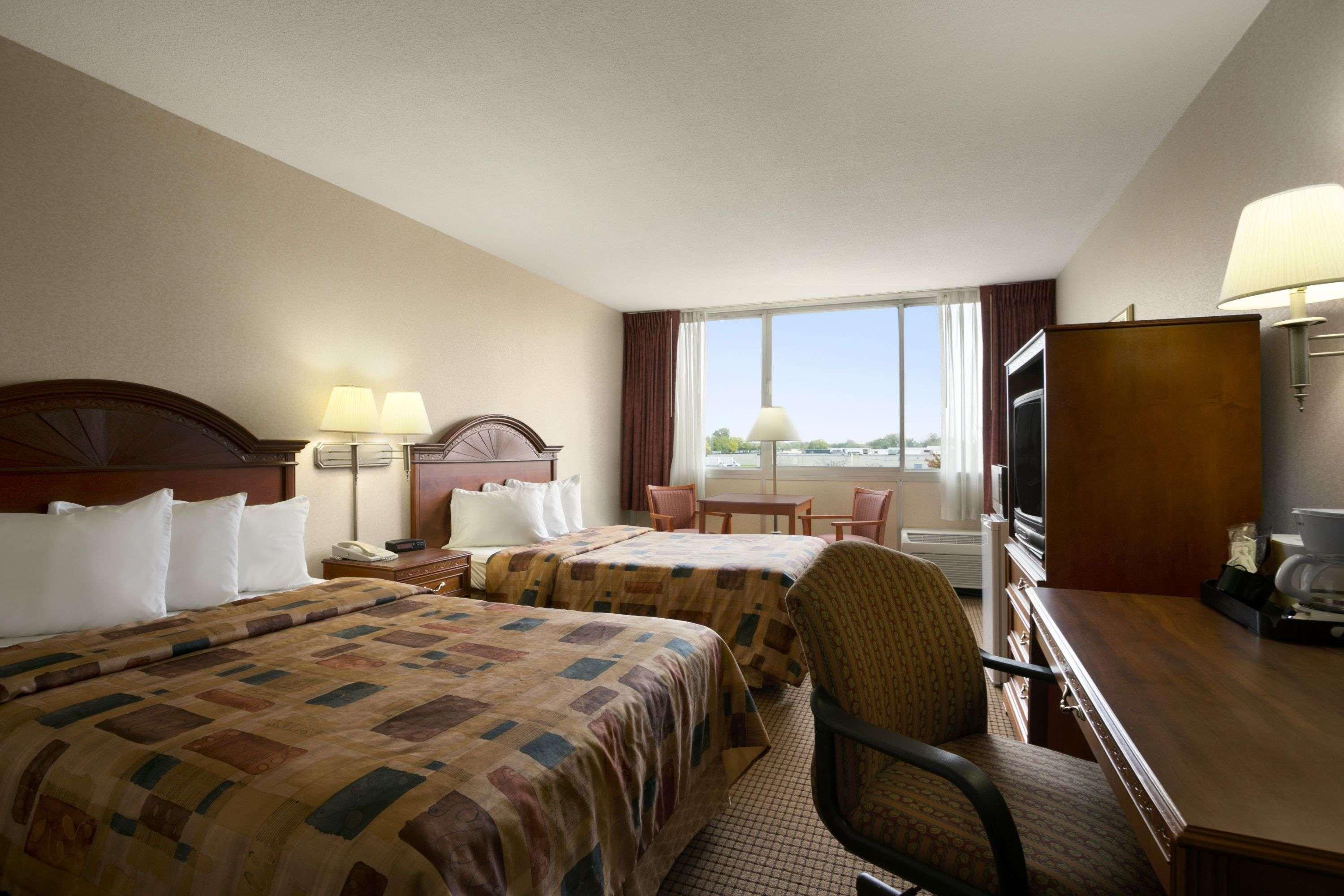 Days Inn By Wyndham Sidney Oh מראה חיצוני תמונה