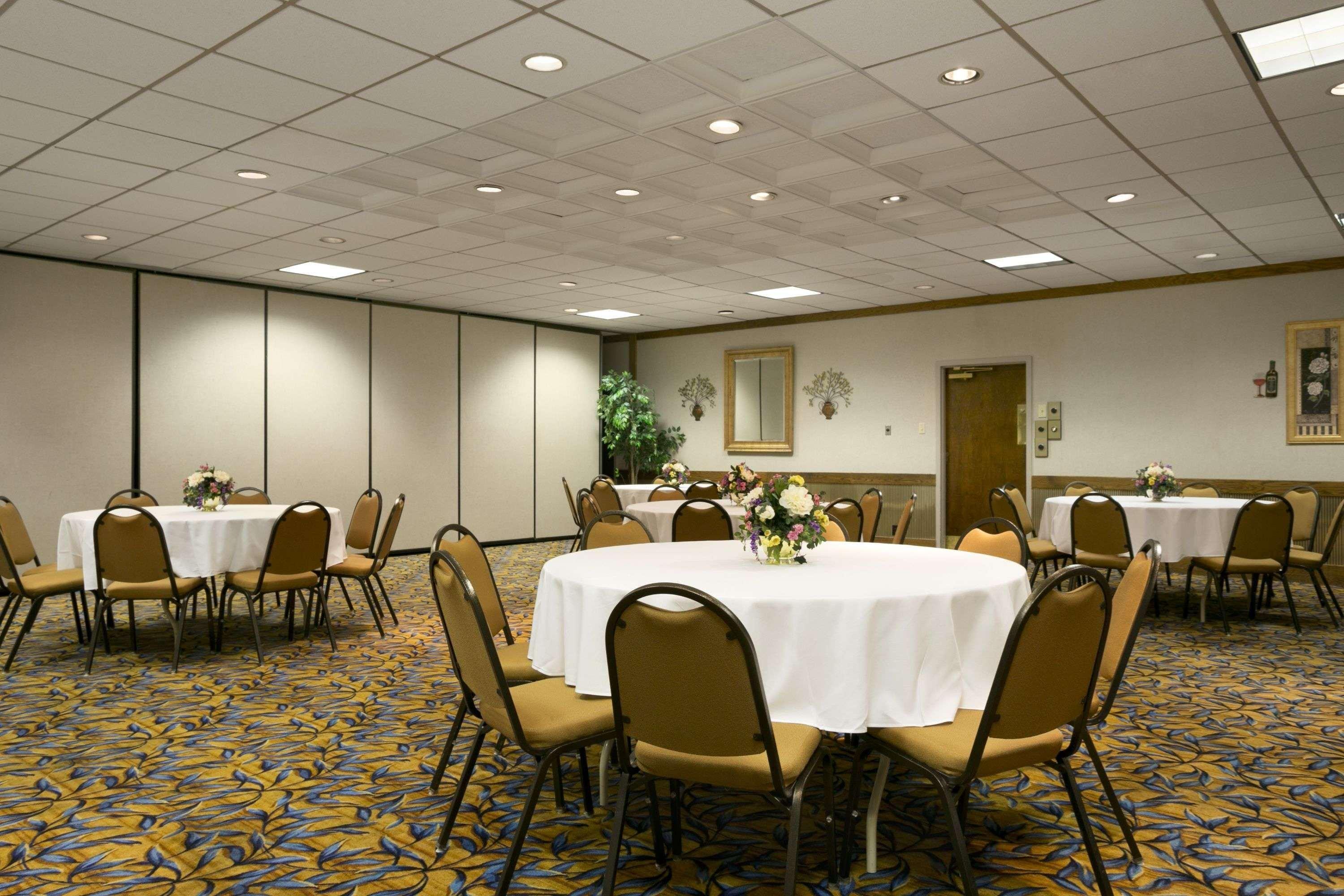 Days Inn By Wyndham Sidney Oh מראה חיצוני תמונה